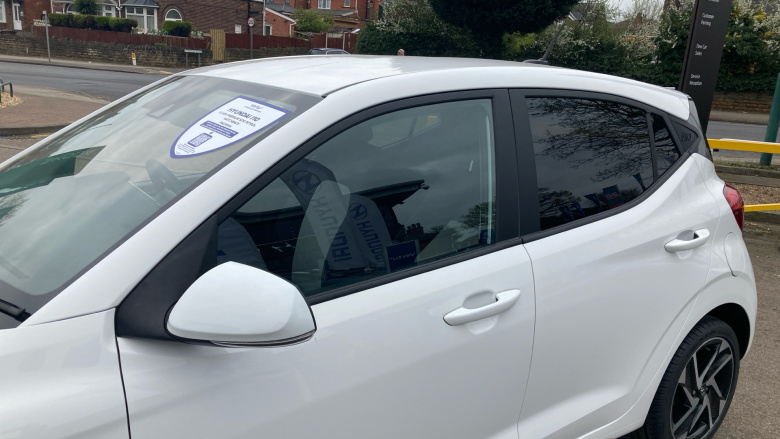 Hyundai i10 1.0 MPi Premium 5dr Petrol Hatchback